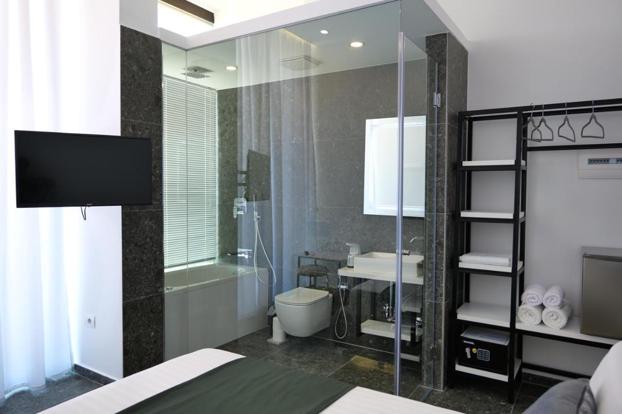 Hotell Nili Deluxe Sarandë