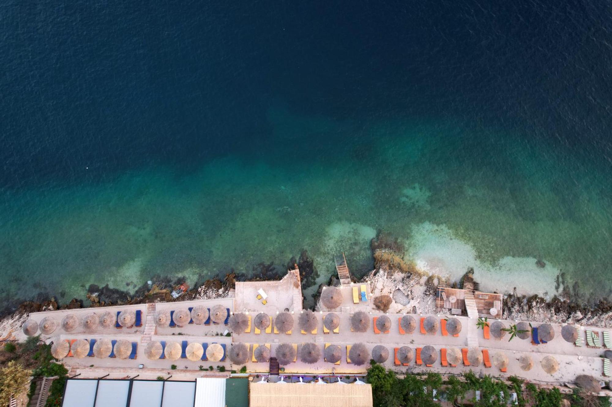 Nili Deluxe Hotell Sarandë