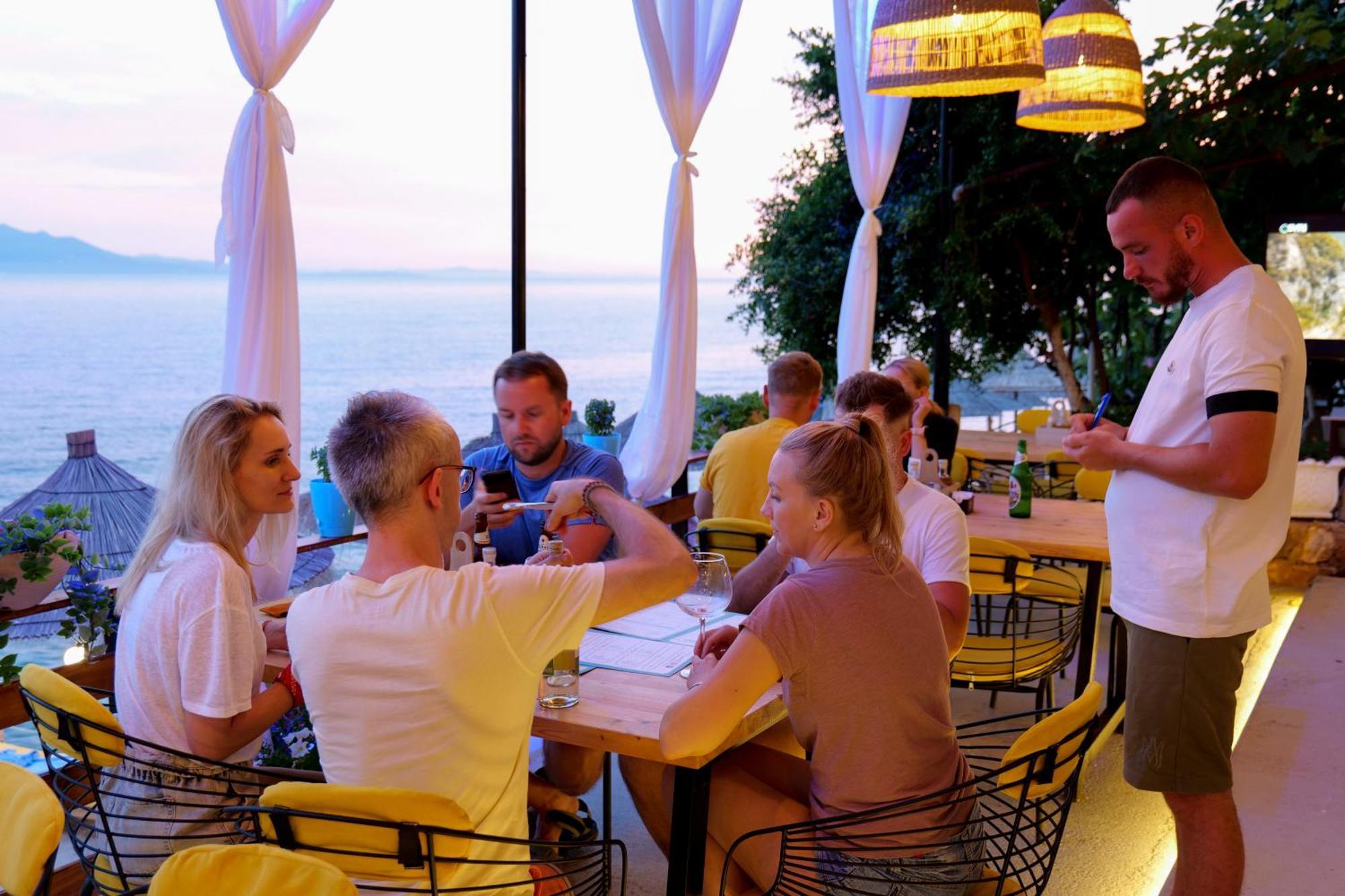 Nili Deluxe * Sarandë