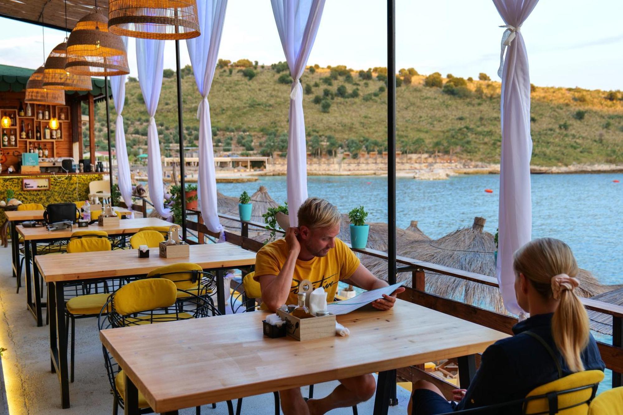 Nili Deluxe Hotell