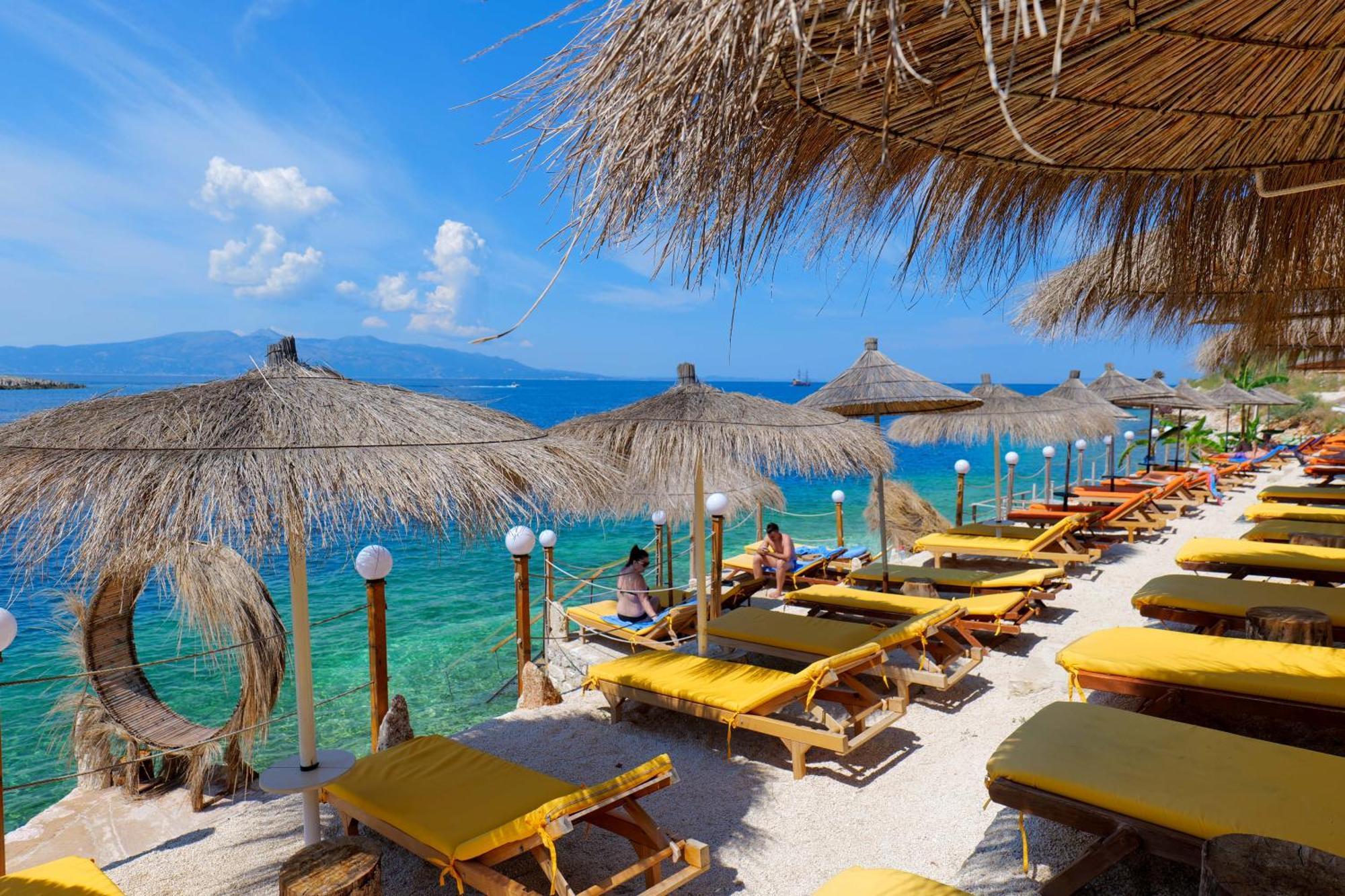 Nili Deluxe Hotell *