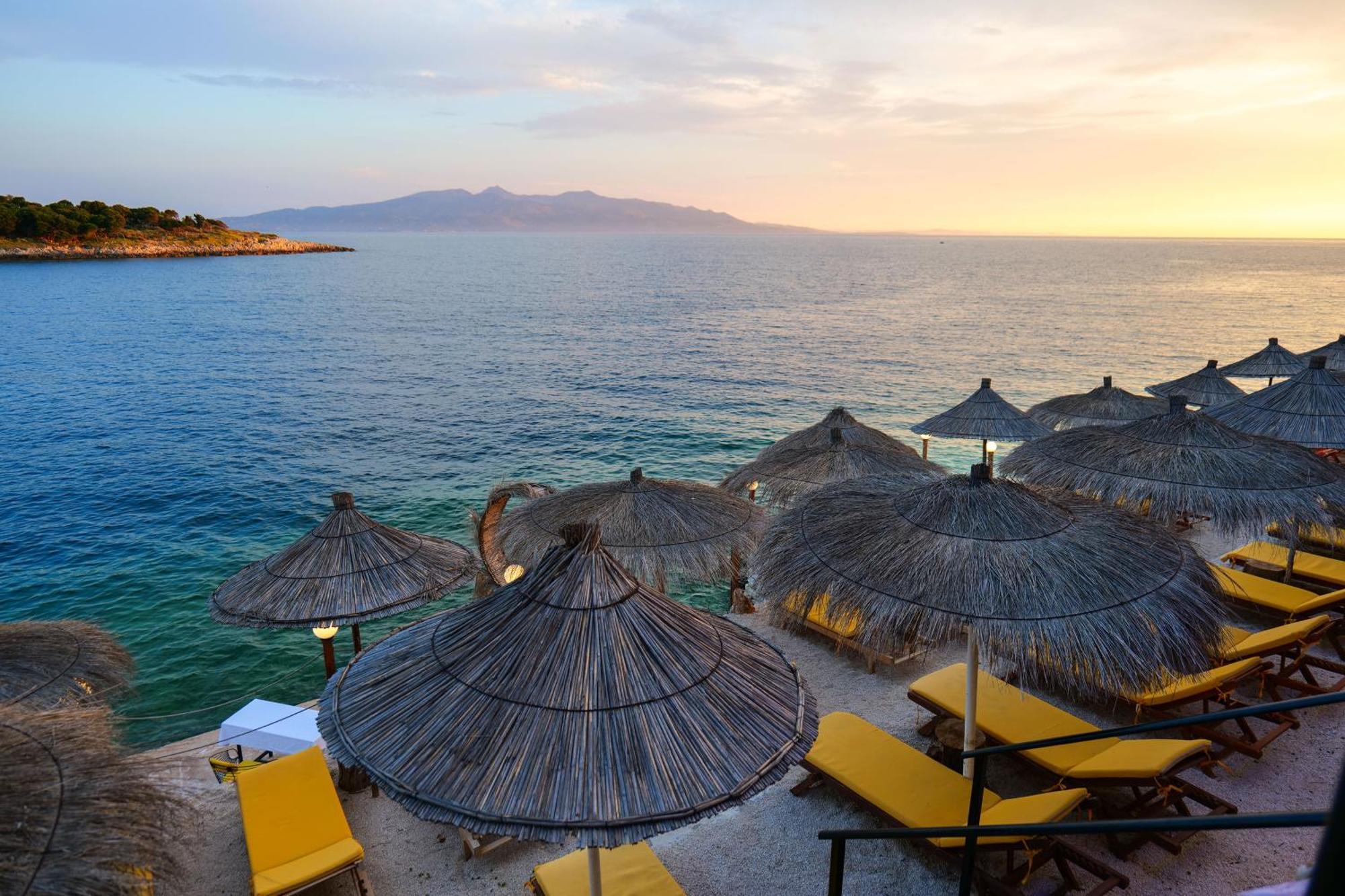 Nili Deluxe Hotell