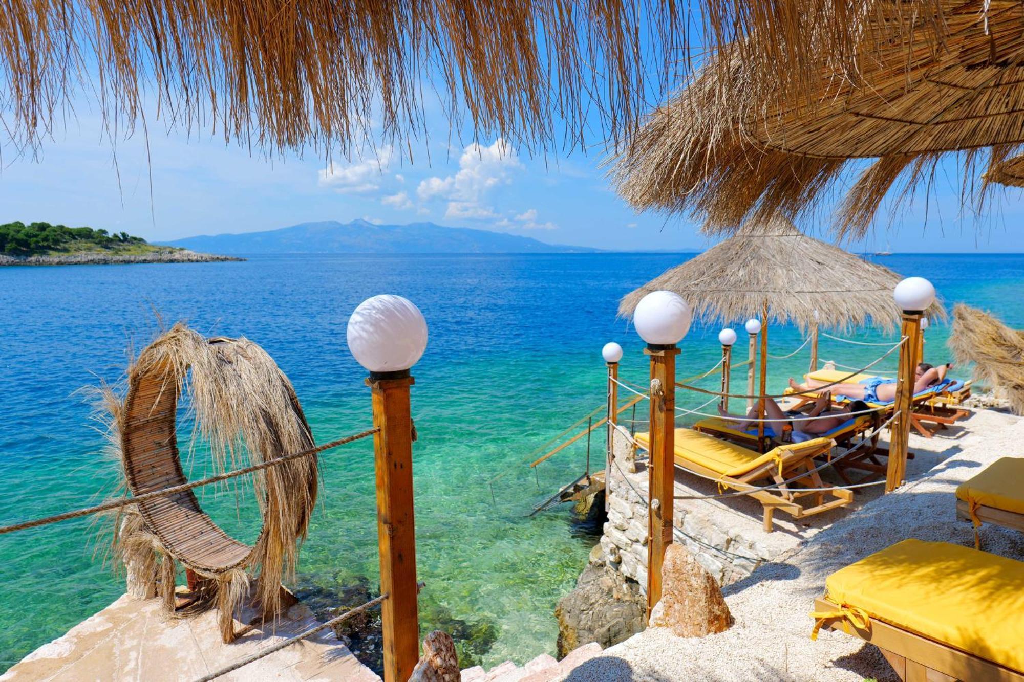 Nili Deluxe Hotell *