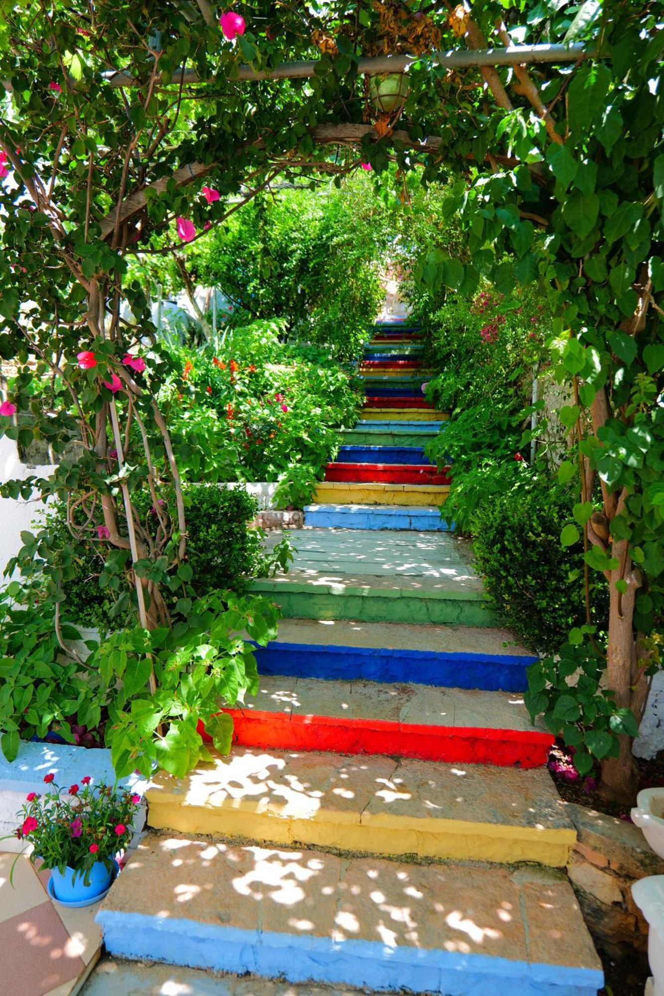 Nili Deluxe Sarandë